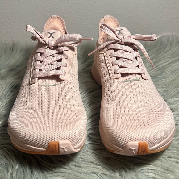 FLUX ADAPT RUNNER BLUSH RN Women's Pink Sneaker Sz Women’s 5.5 - Men 4 - Picture 10 of 12